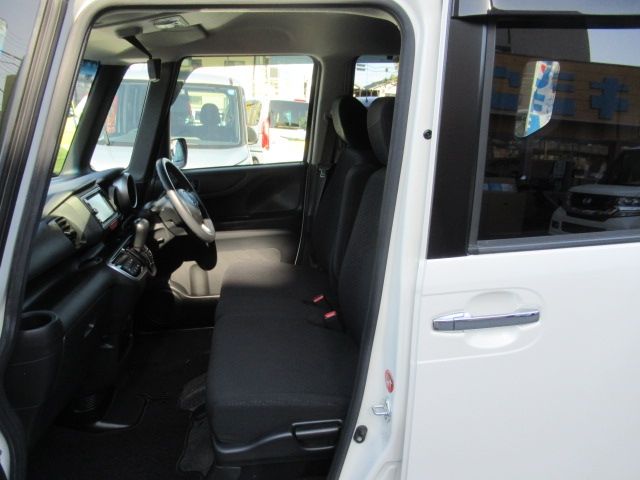 HONDA N BOX CUSTOM 2016 Image 31