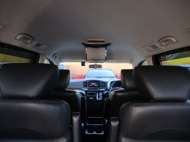 NISSAN ELGRAND 2016 Image 31