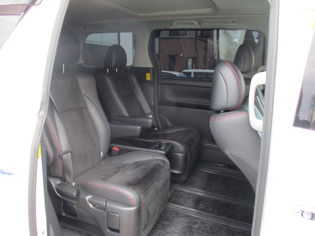TOYOTA VELLFIRE 2013 Image 31