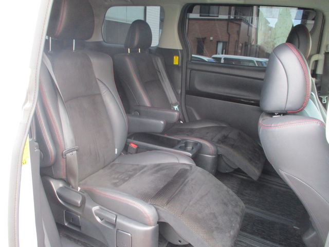 TOYOTA VELLFIRE 2013 Image 31