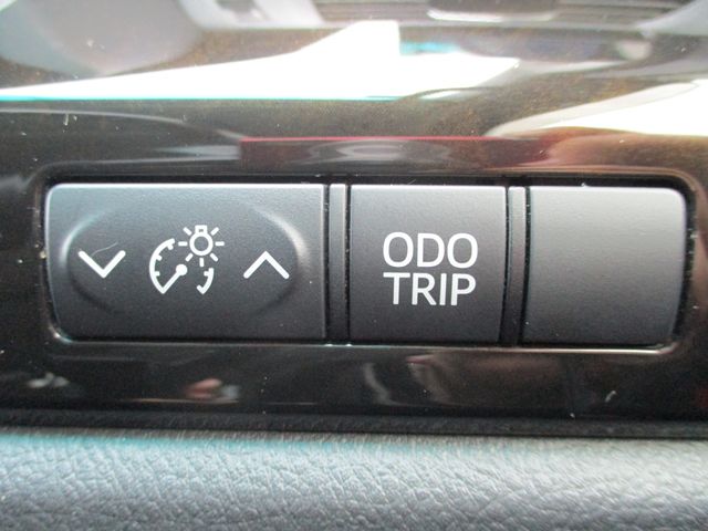 TOYOTA VELLFIRE 2013 Image 31