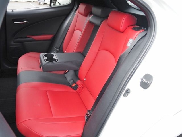 TOYOTA LEXUS UX250H 2021 Image 31