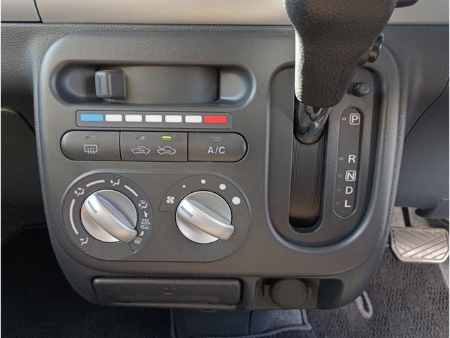 SUZUKI ALTO LAPIN 2011 Image 31