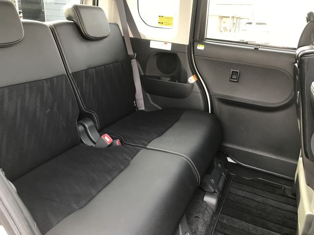 DAIHATSU TANTO CUSTOM 2015 Image 31