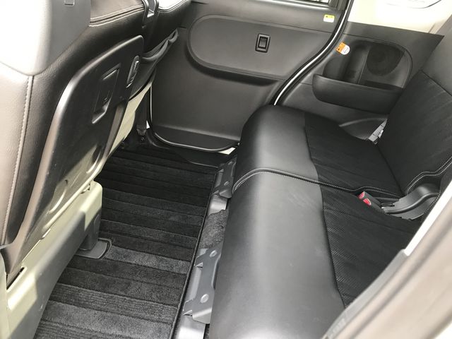 DAIHATSU TANTO CUSTOM 2015 Image 31