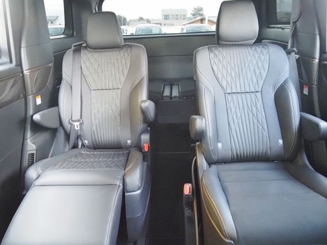 TOYOTA ALPHARD HYBRID 2024 Image 31