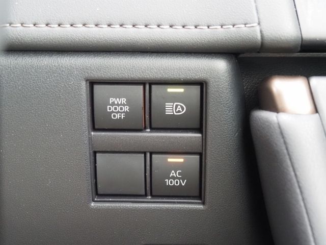 TOYOTA ALPHARD HYBRID 2024 Image 31