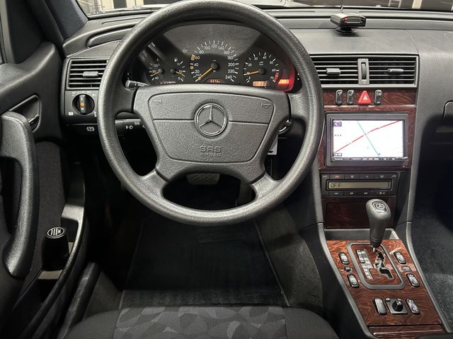 MERCEDES BENZ C CLAS 1999 Image 31