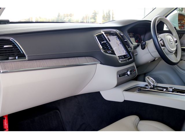 VOLVO XC90 2021 Image 31