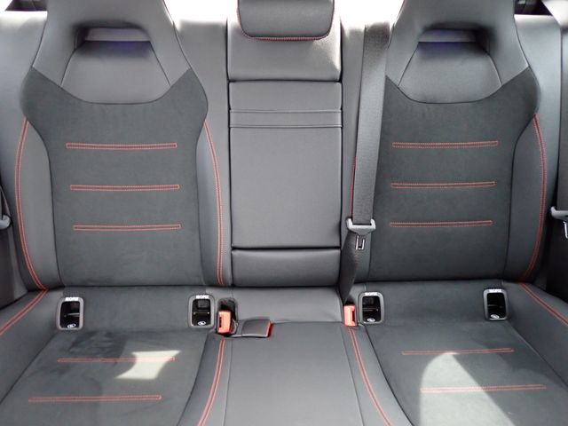 MERCEDES BENZ CLA CL 2021 Image 31