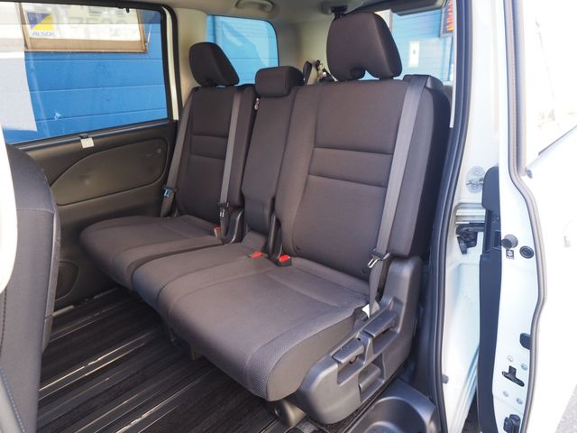 SUZUKI LANDY 2017 Image 31