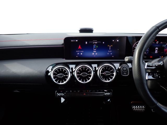 MERCEDES BENZ CLA SH 2023 Image 31