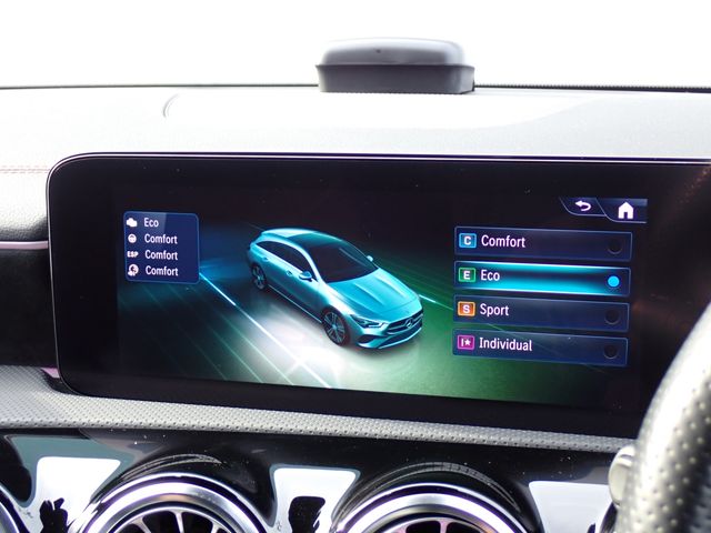 MERCEDES BENZ CLA SH 2023 Image 31