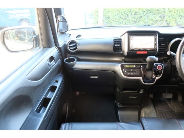 HONDA N BOX 2013 Image 31