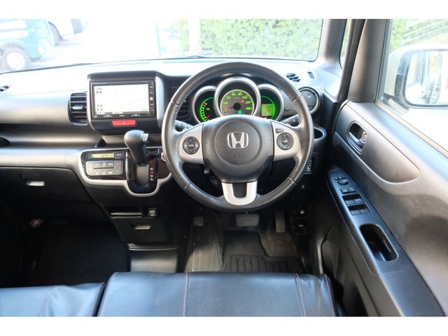 HONDA N BOX 2013 Image 31