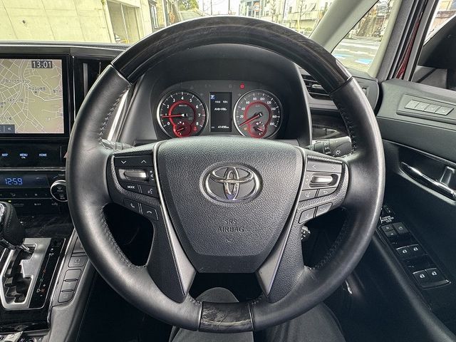 TOYOTA ALPHARD 2019 Image 31