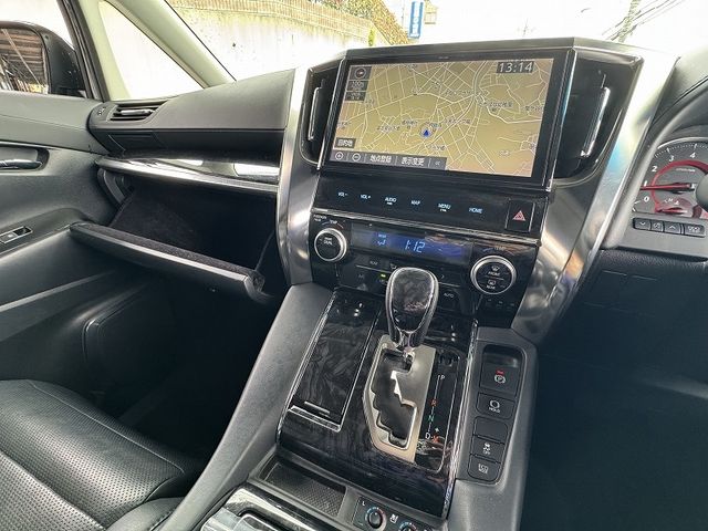 TOYOTA ALPHARD 2019 Image 31