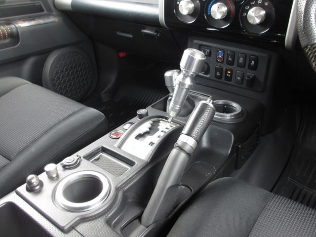 TOYOTA FJ CRUISER 4WD 2015 Image 31