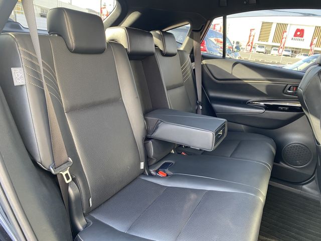 TOYOTA HARRIER HYBRID 2017 Image 31