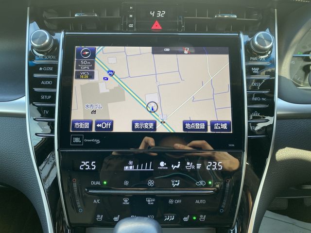 TOYOTA HARRIER HYBRID 2017 Image 31