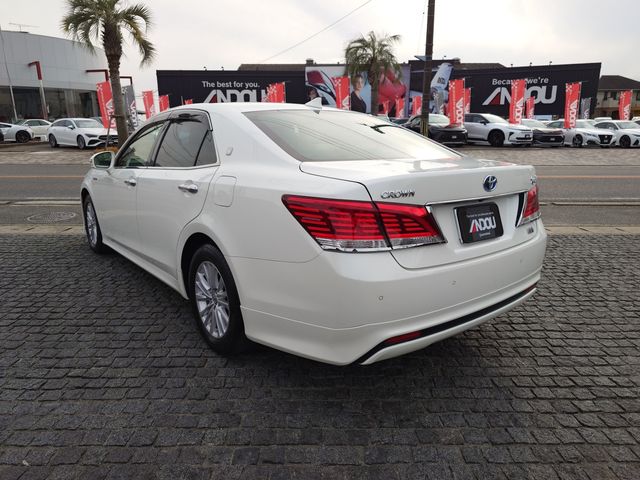 TOYOTA CROWN SEDAN HYBRID 2016 Image 31