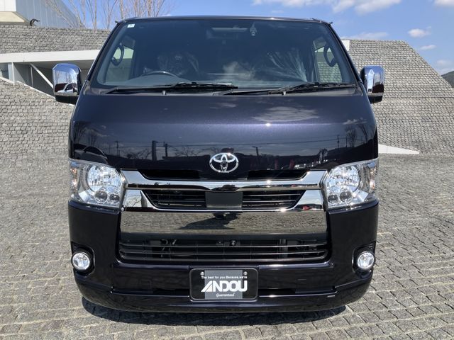 TOYOTA HIACE VAN 2WD 2022 Image 31