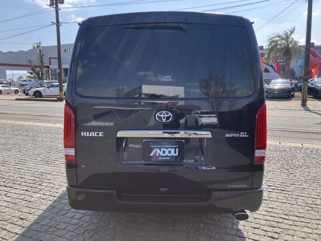 TOYOTA HIACE VAN 2WD 2022 Image 31