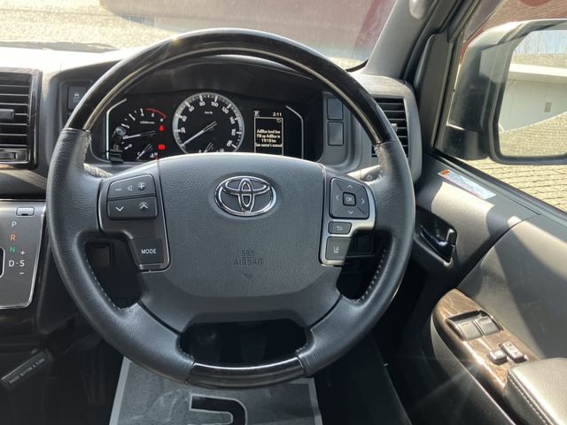 TOYOTA HIACE VAN 2WD 2022 Image 31