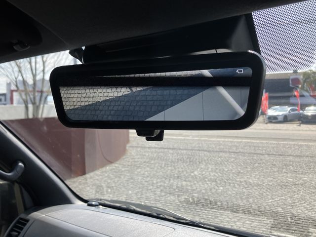 TOYOTA HIACE VAN 2WD 2022 Image 31