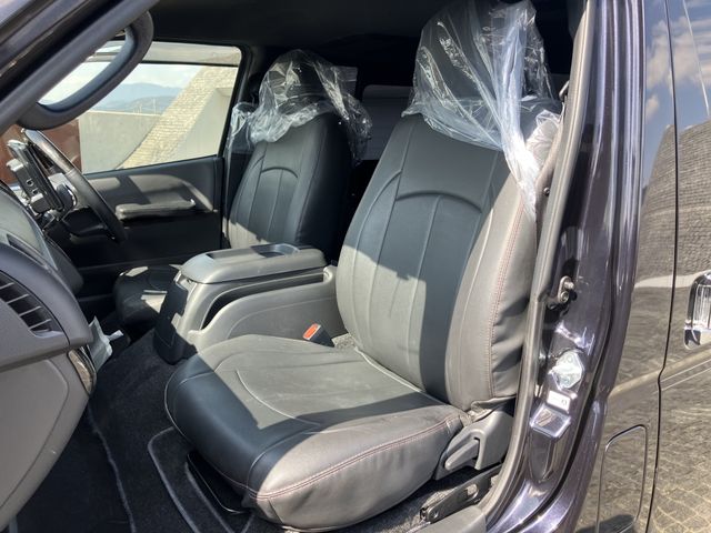 TOYOTA HIACE VAN 2WD 2022 Image 31