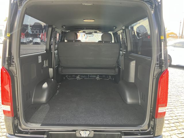 TOYOTA HIACE VAN 2WD 2022 Image 31