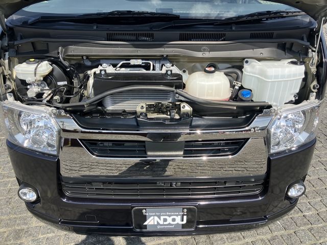 TOYOTA HIACE VAN 2WD 2022 Image 31