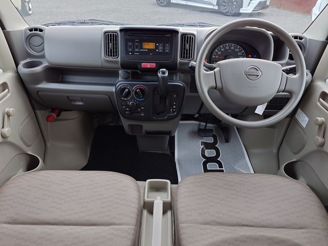 NISSAN NV100 CLIPPER 2018 Image 31