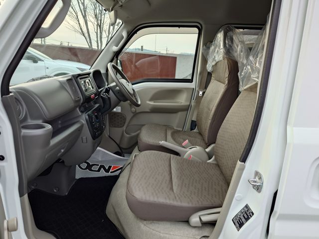 NISSAN NV100 CLIPPER 2018 Image 31