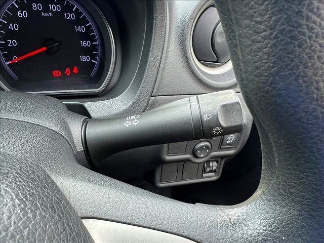 NISSAN NOTE 2013 Image 31