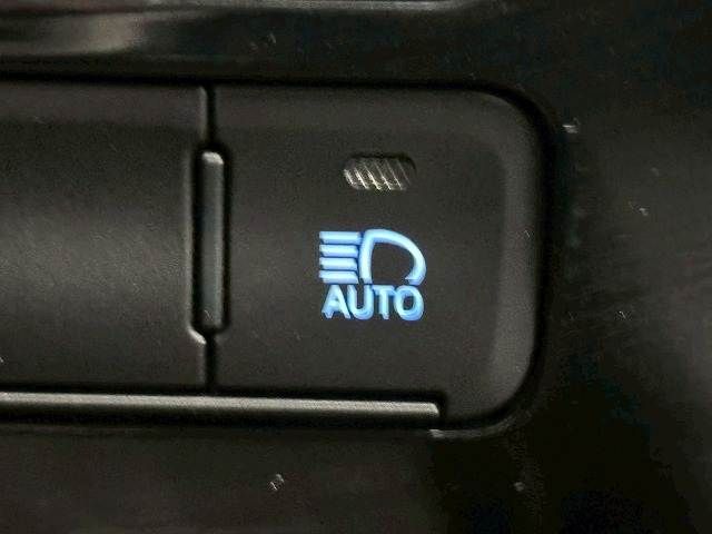 TOYOTA PRIUS 2021 Image 31