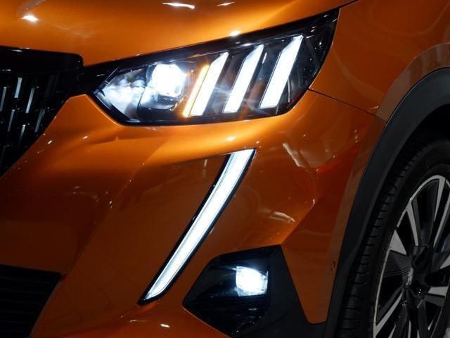 PEUGEOT 2008 2021 Image 31