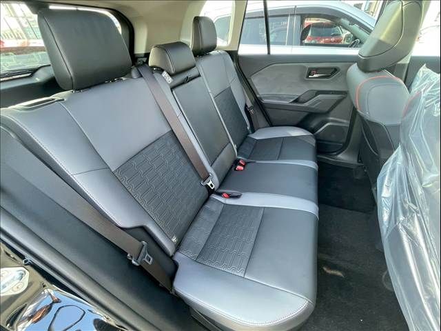 TOYOTA RAV4 HYBRID 4WD 2026 Image 31