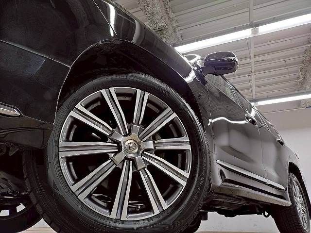 TOYOTA LEXUS LX570 AWD 2015 Image 31