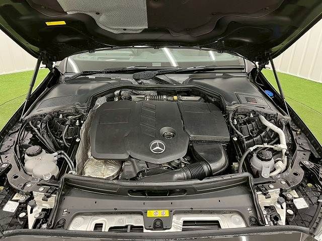 MERCEDES BENZ C CLAS 2022 Image 31