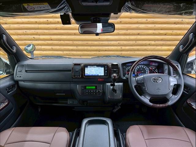 TOYOTA HIACE VAN 2WD 2019 Image 31