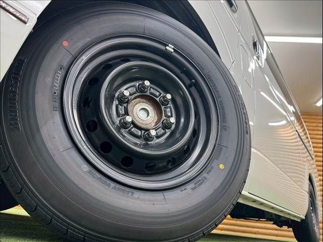 TOYOTA HIACE VAN 2WD 2019 Image 31