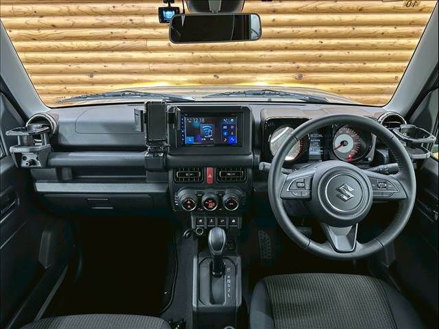 SUZUKI JIMNY 4WD 2023 Image 31
