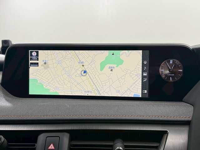 TOYOTA LEXUS UX250H 2018 Image 31