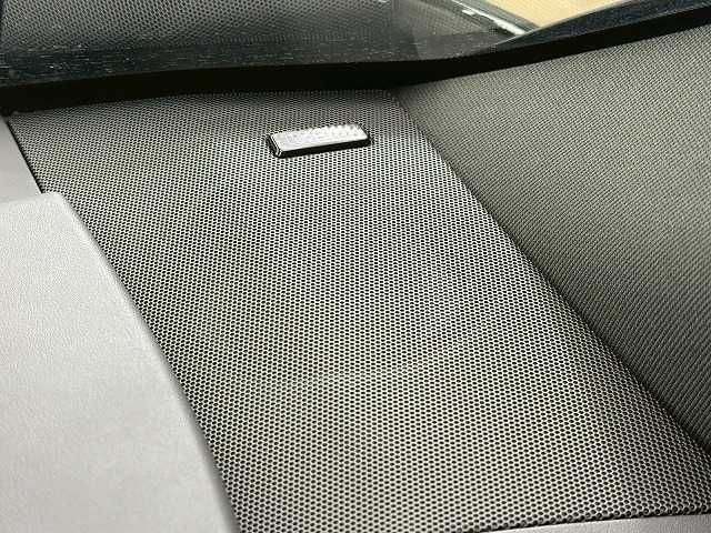 TOYOTA LEXUS UX250H 2018 Image 31