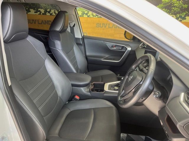 TOYOTA RAV4 HYBRID 4WD 2023 Image 31