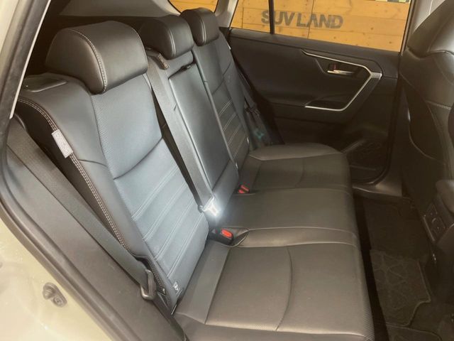 TOYOTA RAV4 HYBRID 4WD 2023 Image 31