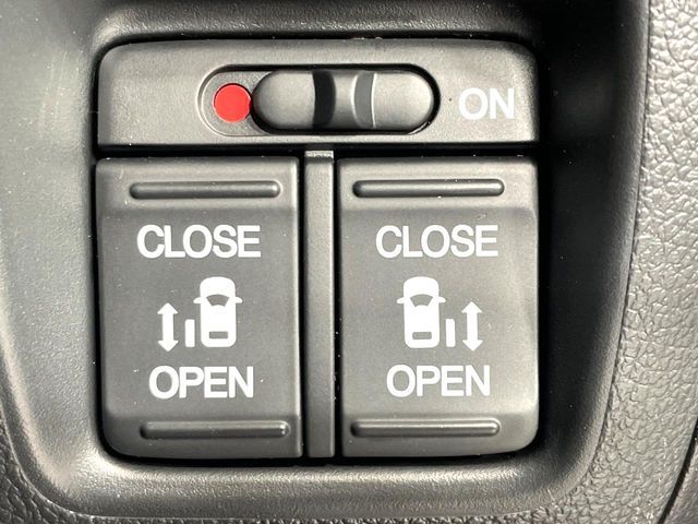 HONDA N BOX CUSTOM 2015 Image 31