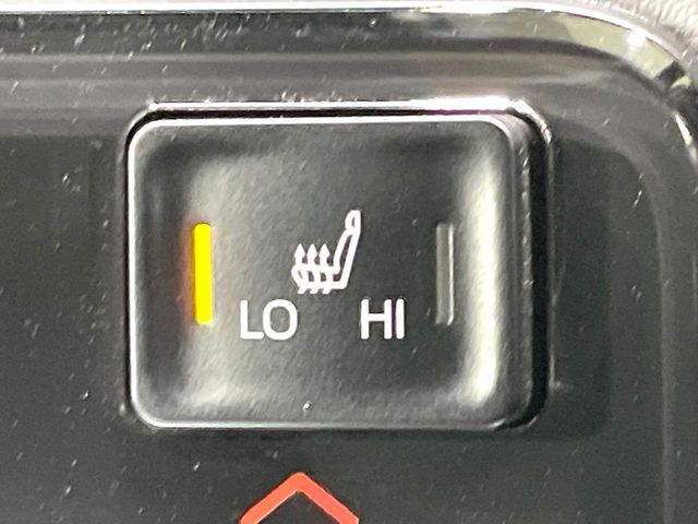 TOYOTA VOXY HYBRID 2023 Image 31