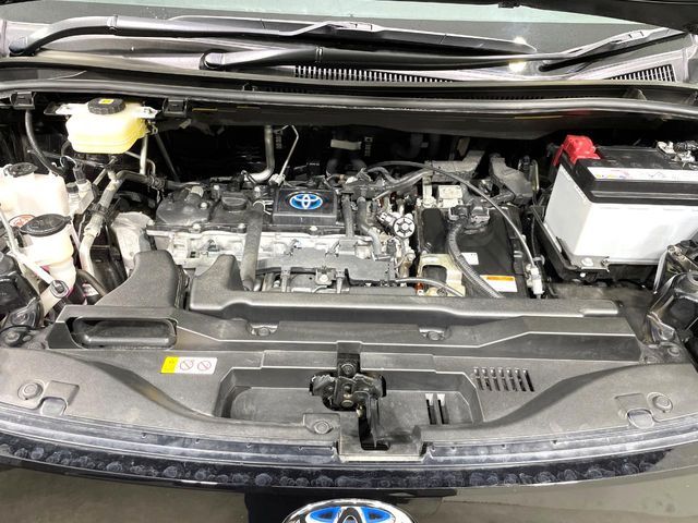 TOYOTA VOXY HYBRID 2023 Image 31